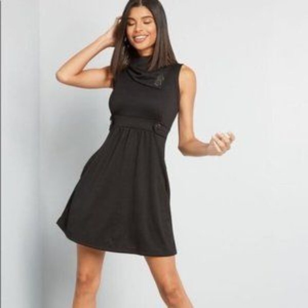 ModCloth Coach Tour Dress in black, size medium